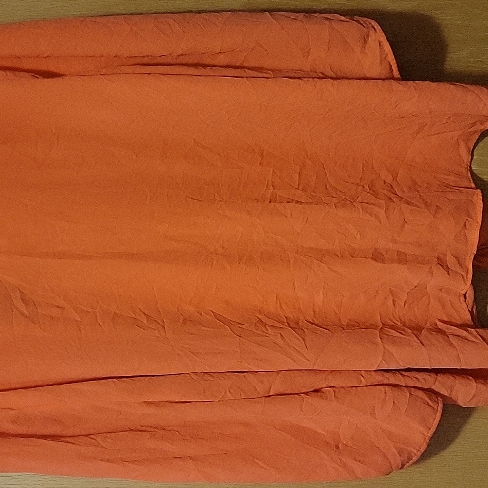 Shirt - Picture 3 of 4